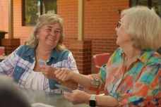 Retirement-Living-residents-playing-cards